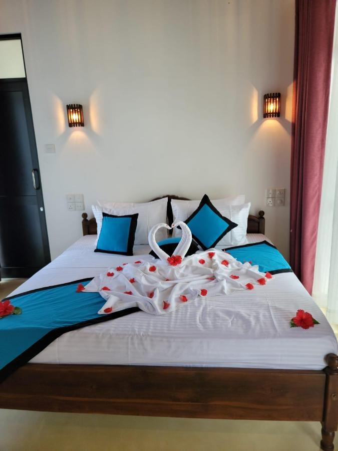 Shima Guni Beach Club Hotel マータラ エクステリア 写真
